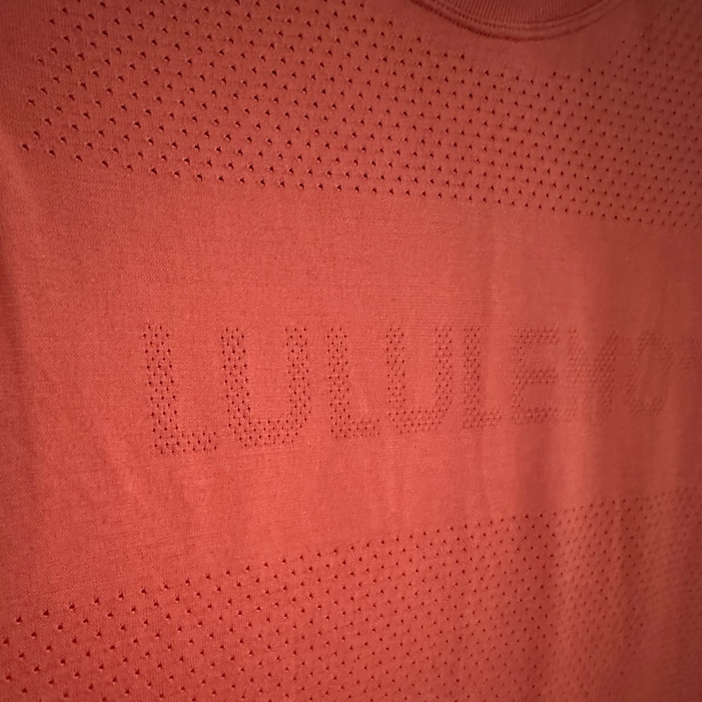 EUC lululemon Breeze By Short Sleeve Special Edition Logo Women 8 Rustic Coral